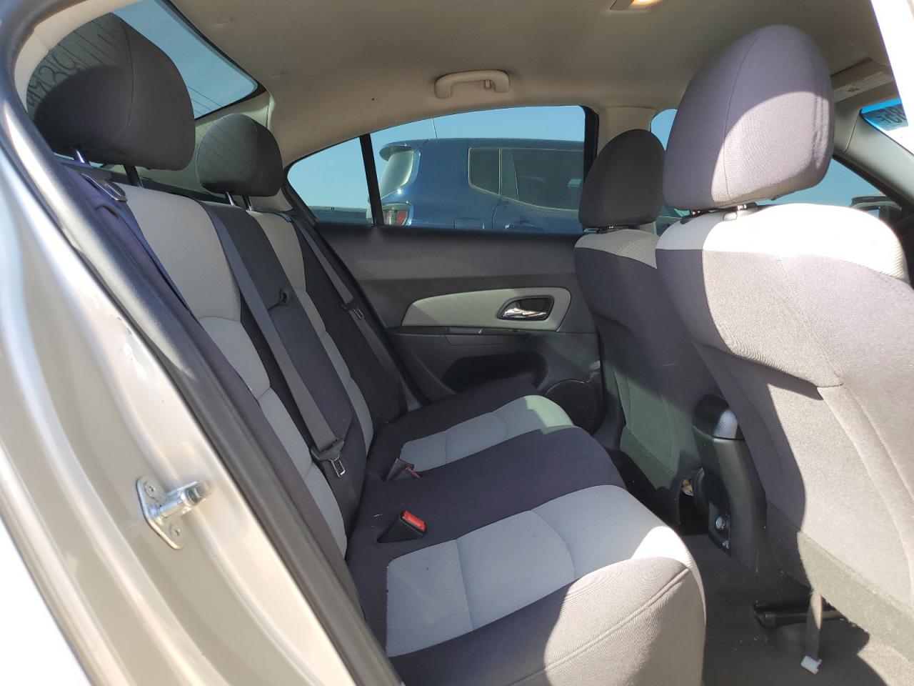 2014 Chevrolet Cruze - Image 10