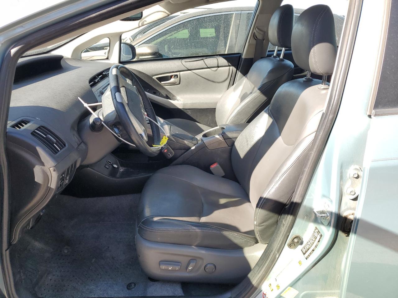 2015 Toyota Prius - Image 7