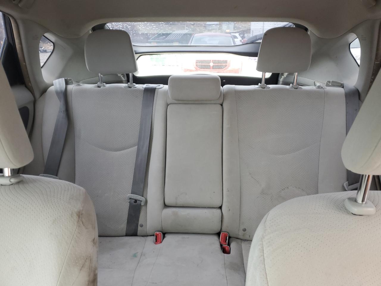 2011 Toyota Prius - Image 10
