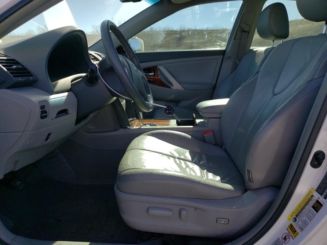2010 Toyota Camry - Image 7