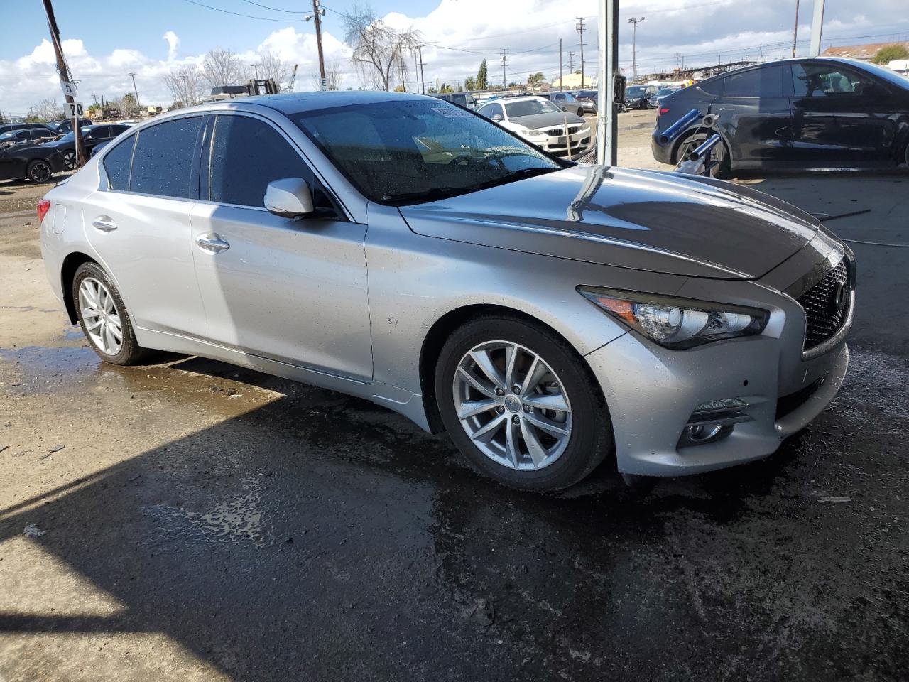 2015 Infiniti Q50 - Image 4