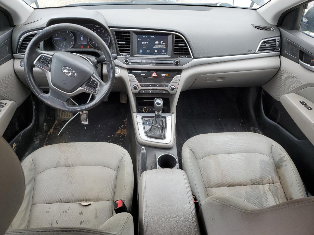 2017 Hyundai Elantra - Image 8