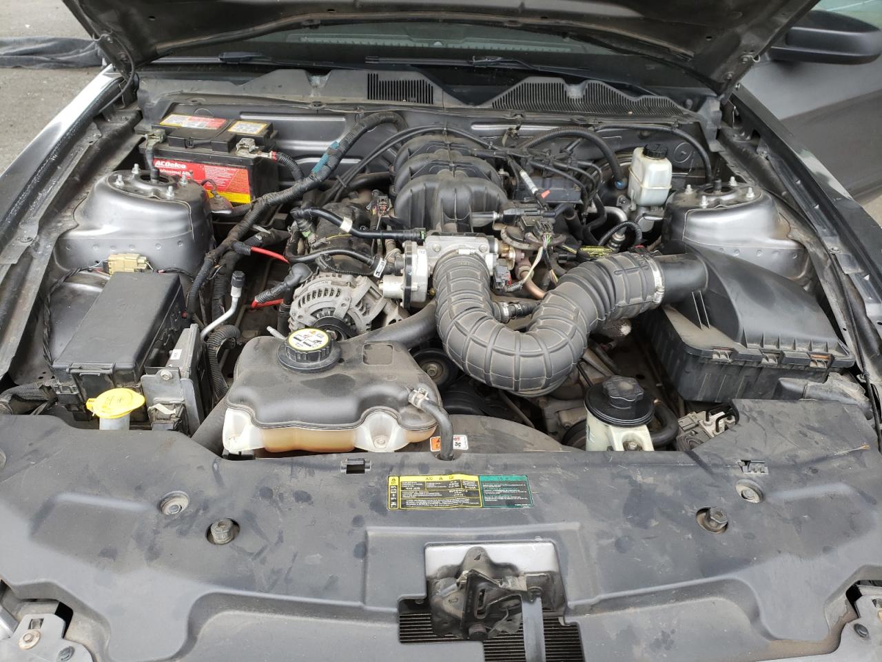 2010 Ford Mustang - Image 12