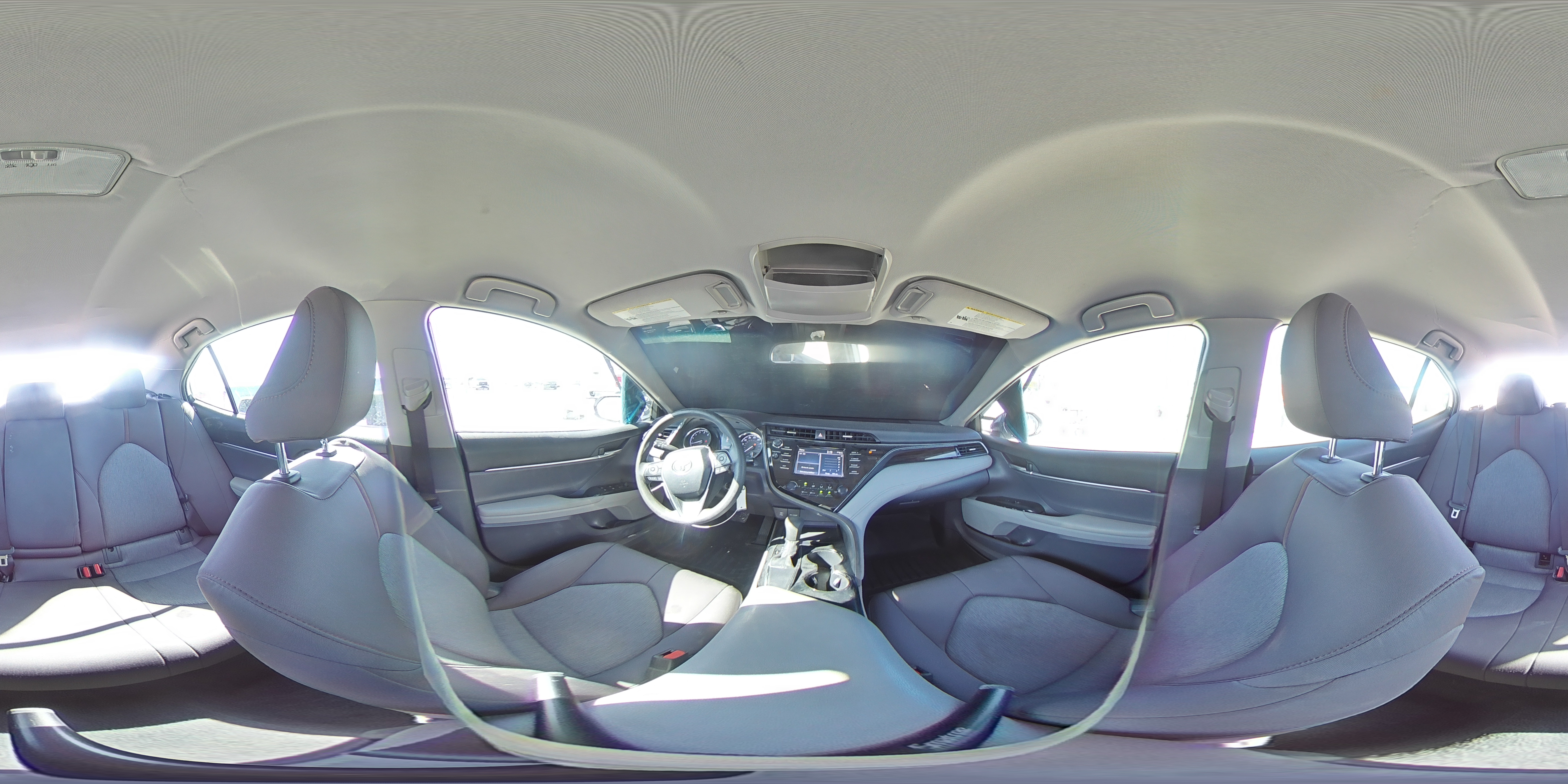 2019 Toyota Camry - Image 15