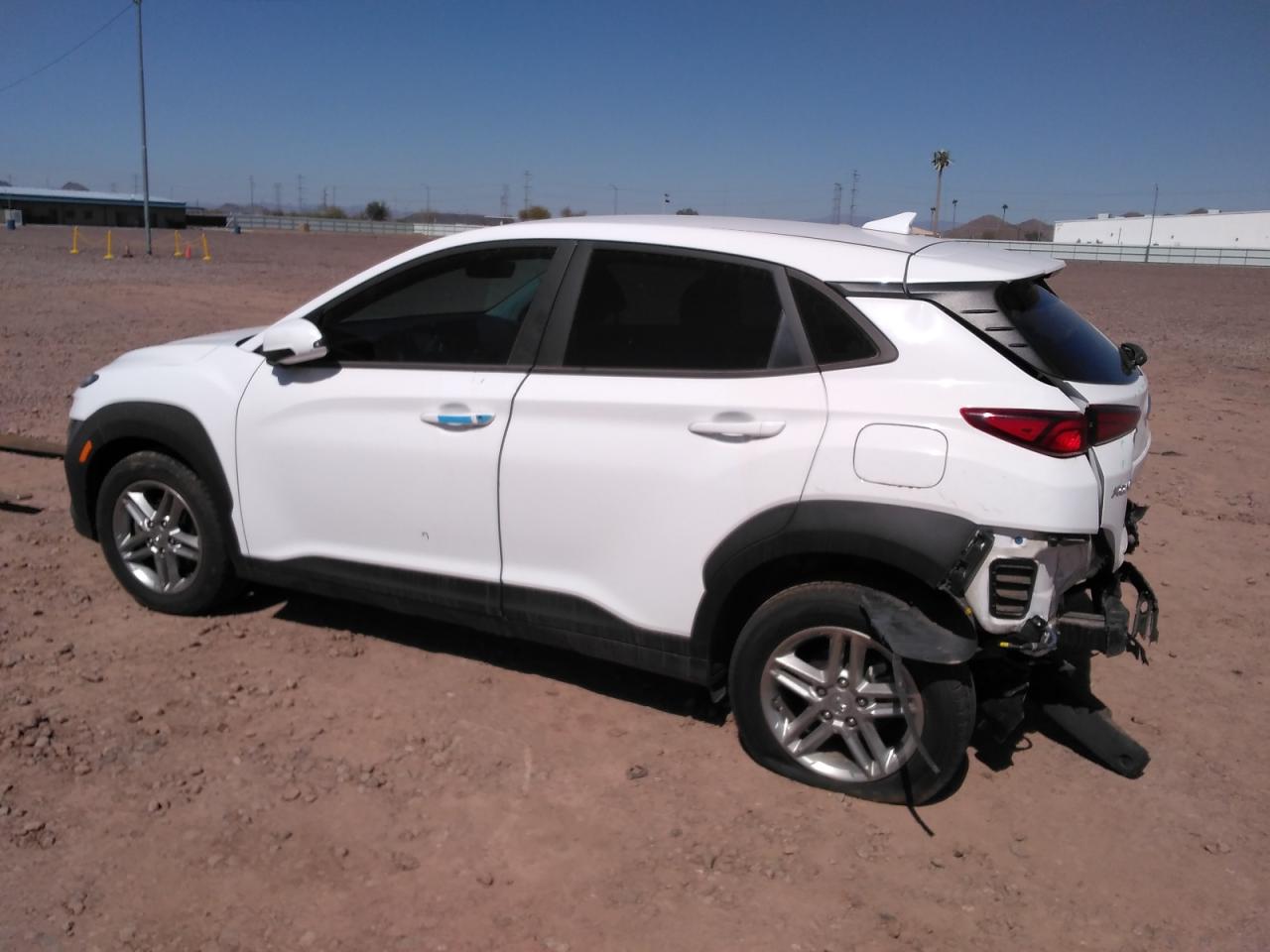 2023 Hyundai Kona - Image 2