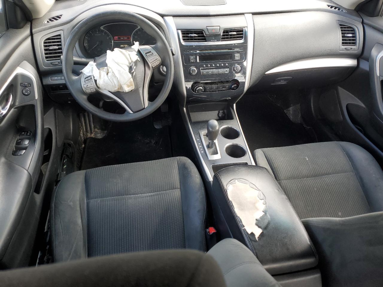 2015 Nissan Altima - Image 8