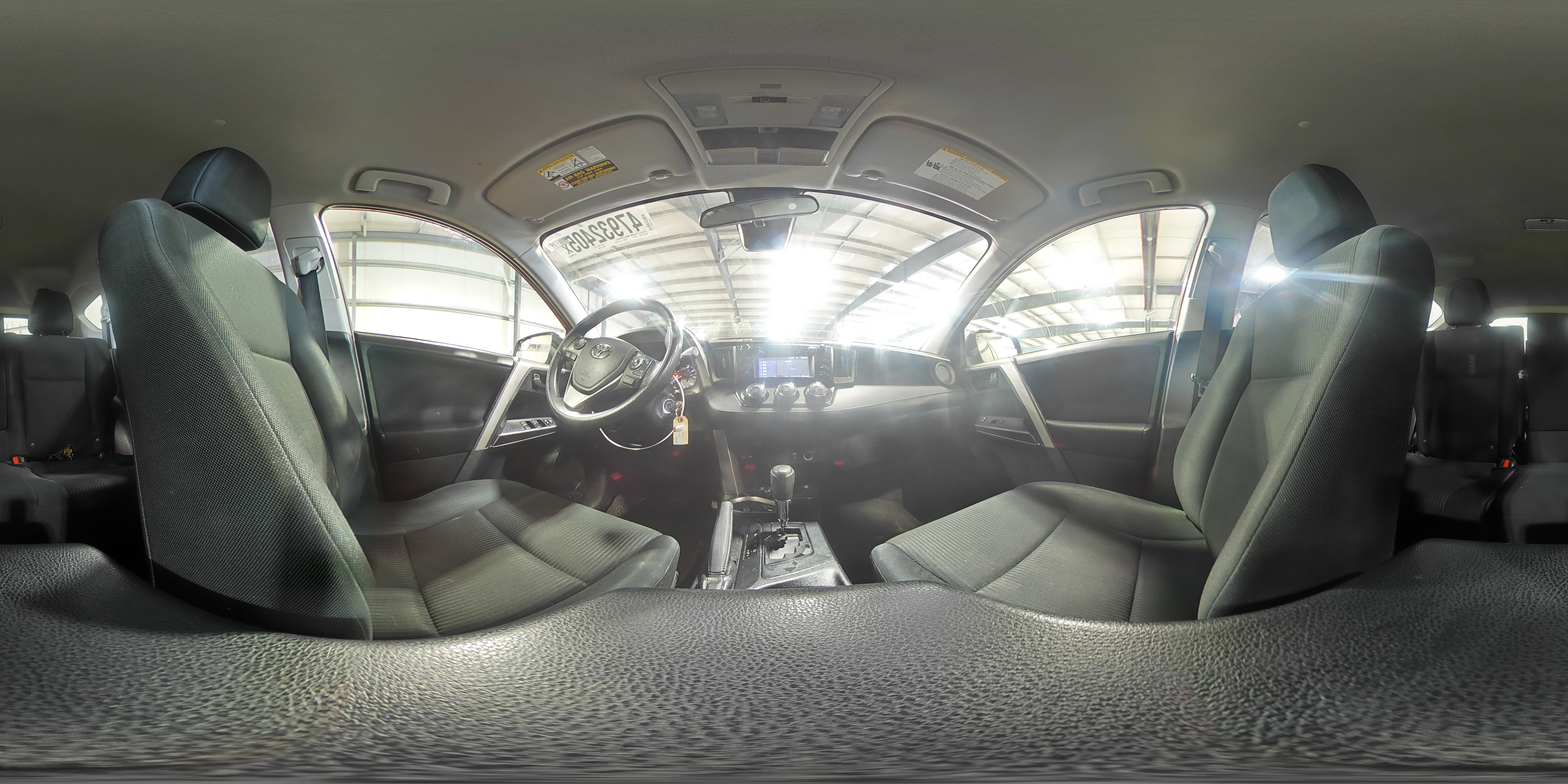 2017 Toyota RAV 4 - Image 14