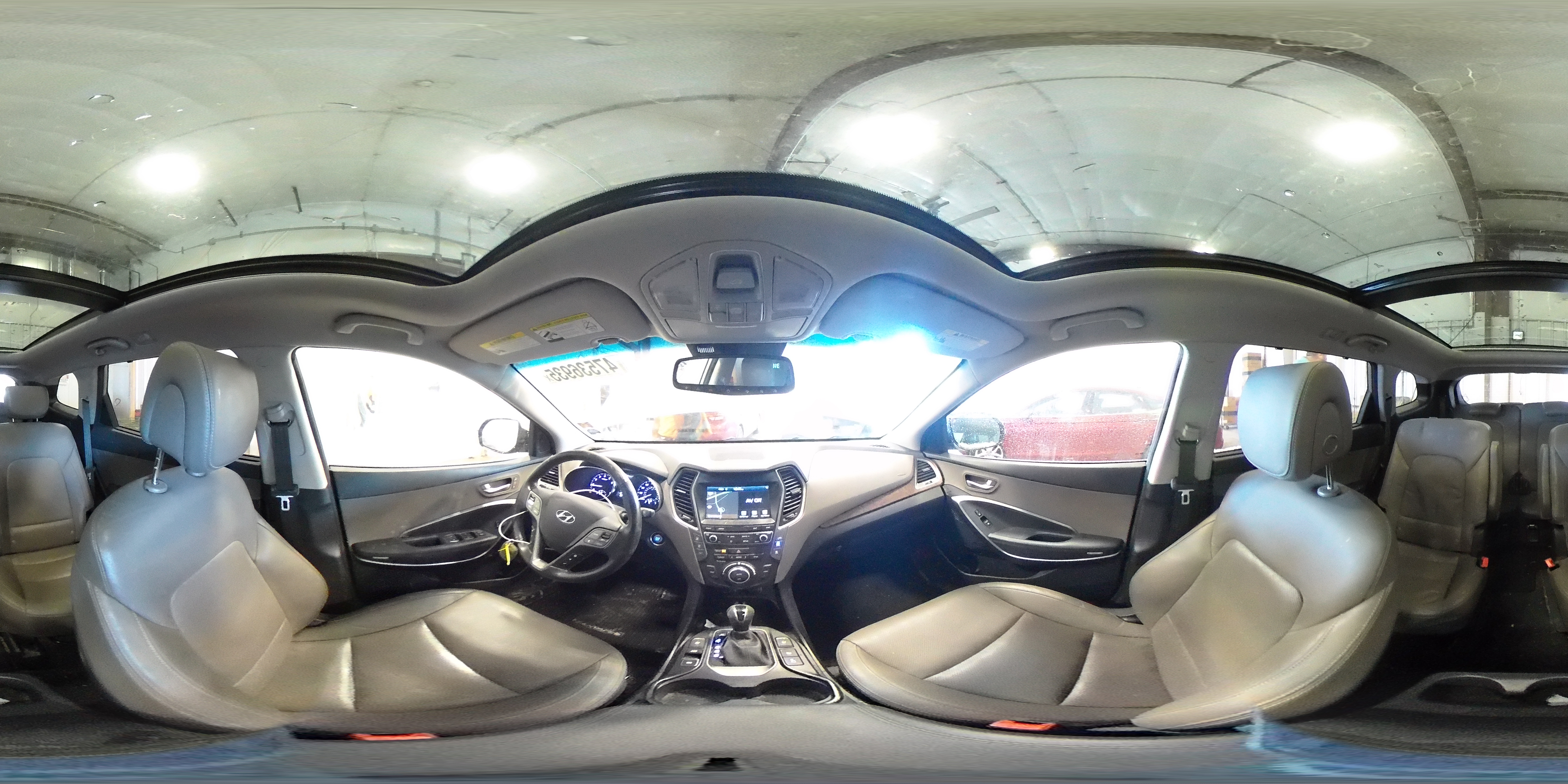 2019 Hyundai Santa Fe - Image 16