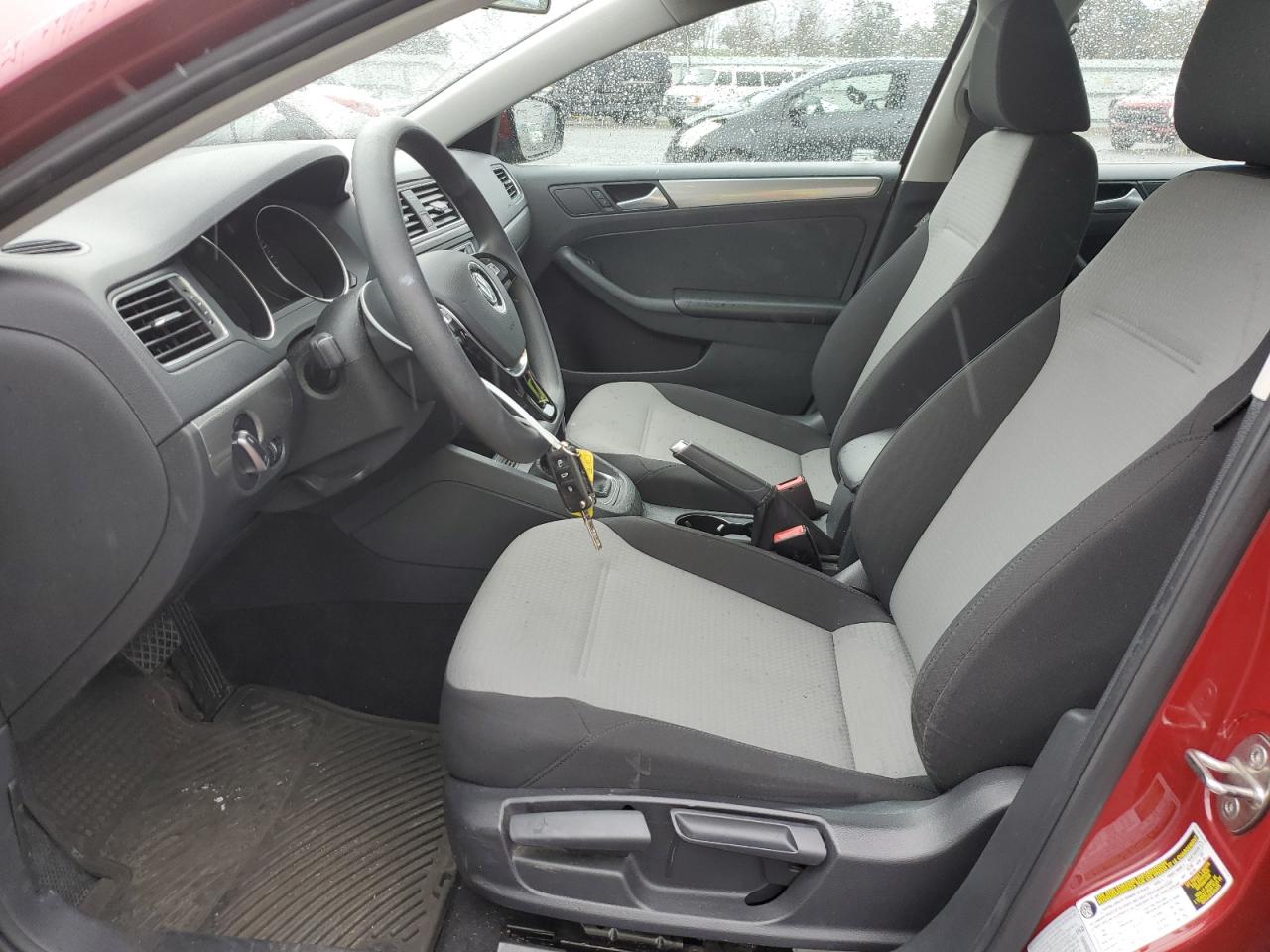 2017 Volkswagen Jetta - Image 7