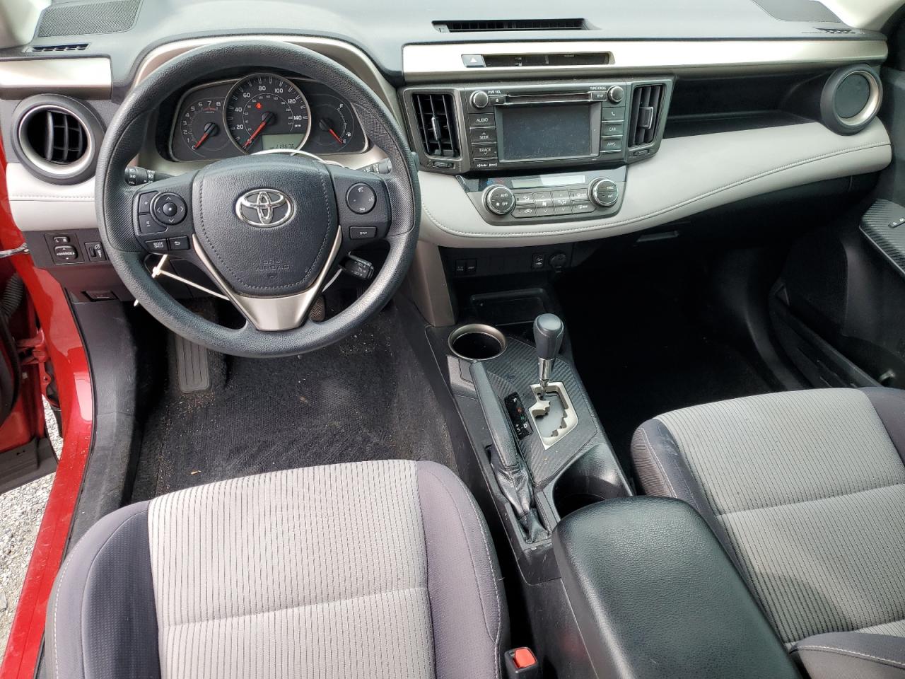 2013 Toyota RAV 4 - Image 8