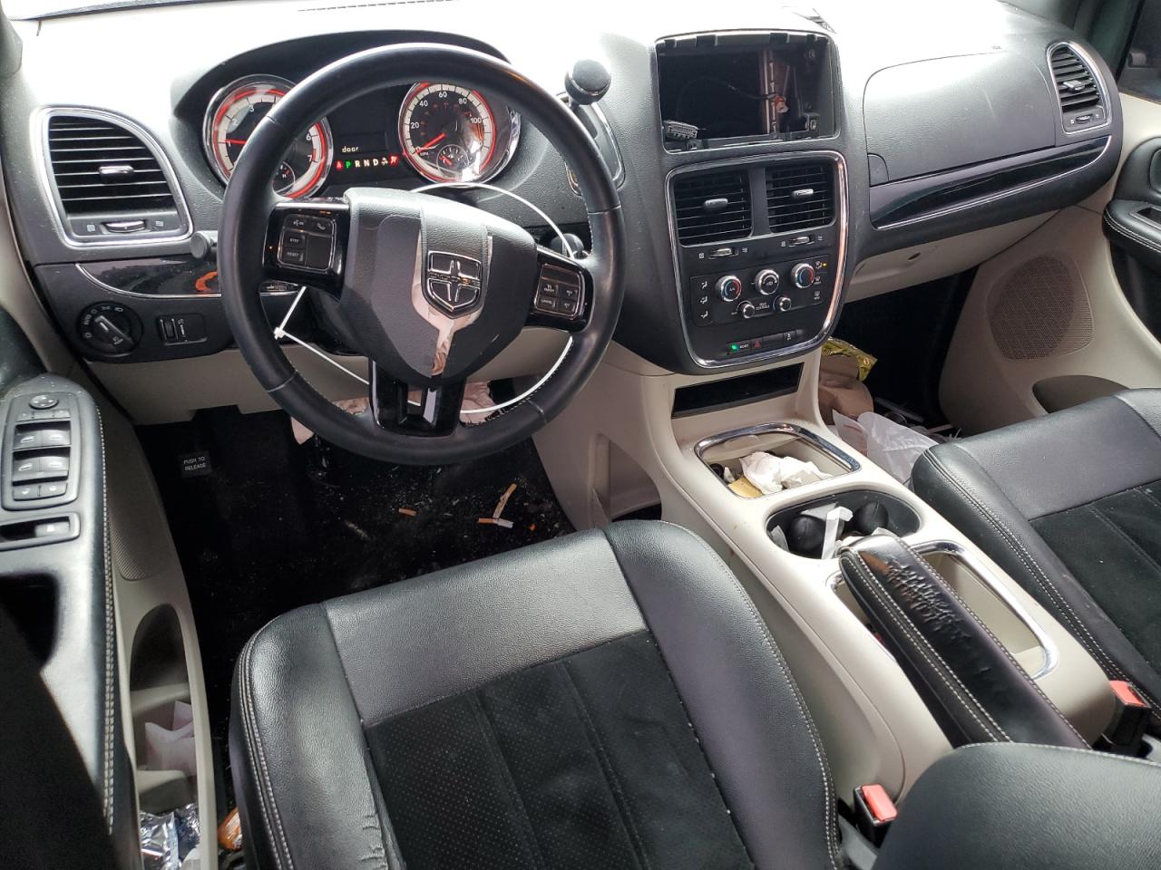 2016 Dodge Caravan - Image 8
