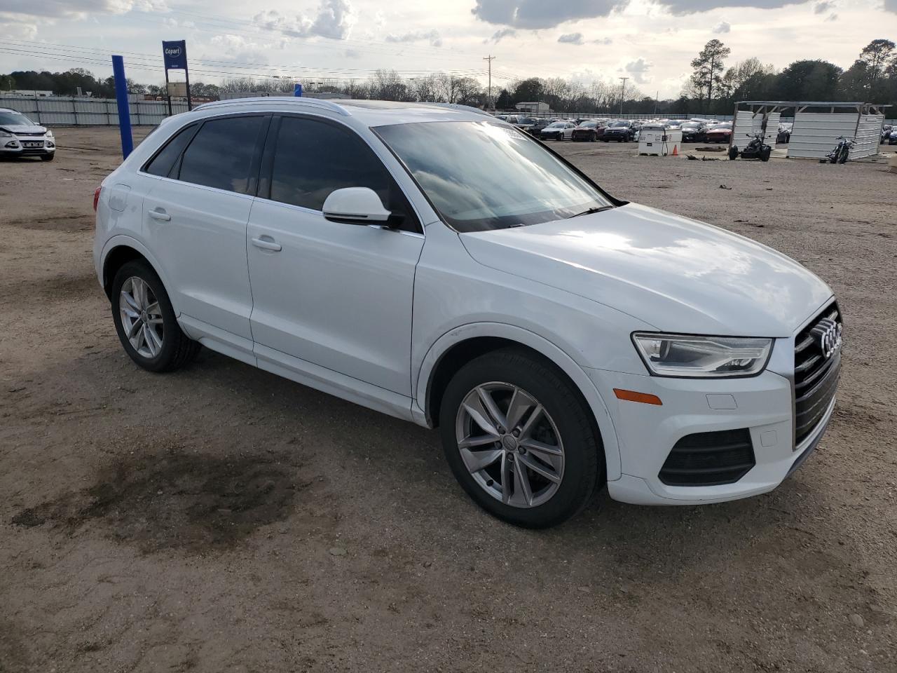 2017 Audi Q3 - Image 4