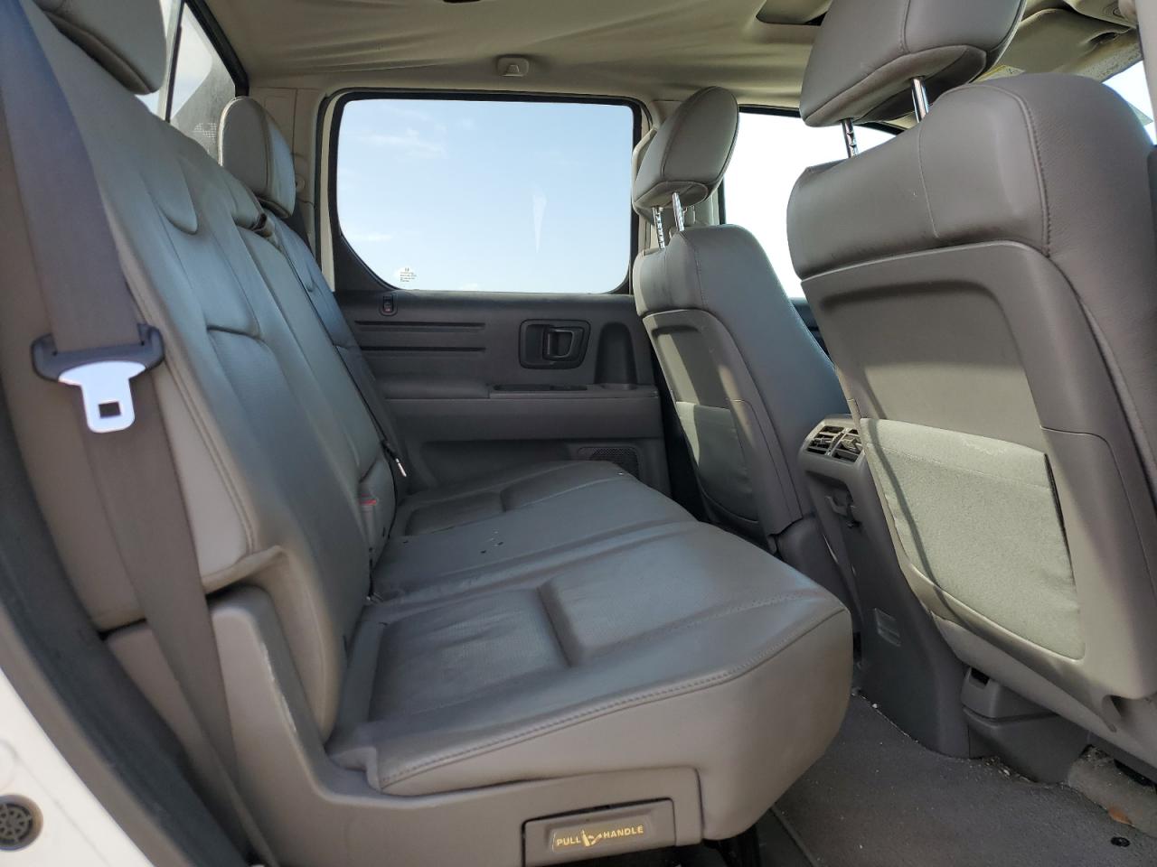 2013 Honda Ridgeline - Image 10