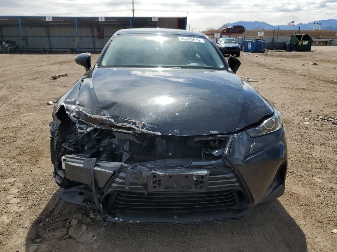 2017 Lexus IS - Image 5