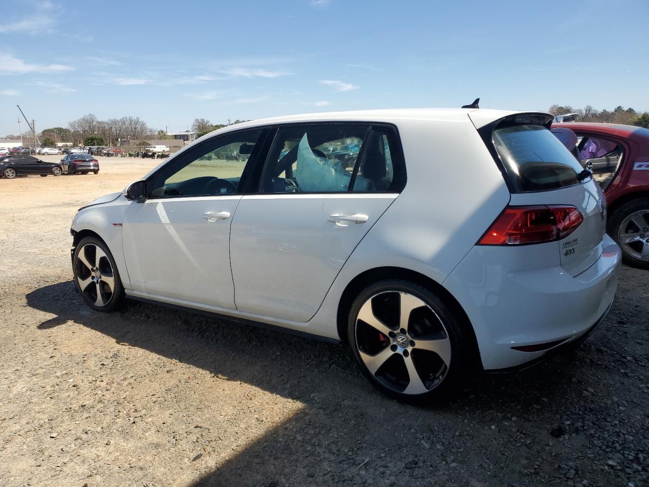 2017 Volkswagen GTI - Image 2