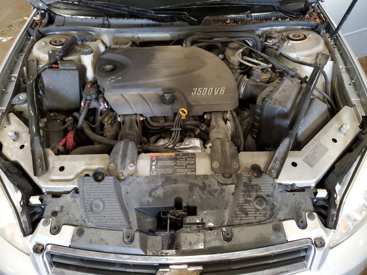 2011 Chevrolet Impala - Image 11
