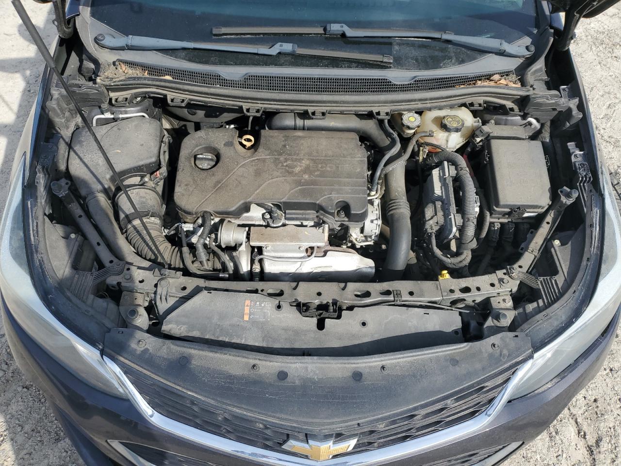 2017 Chevrolet Cruze - Image 11