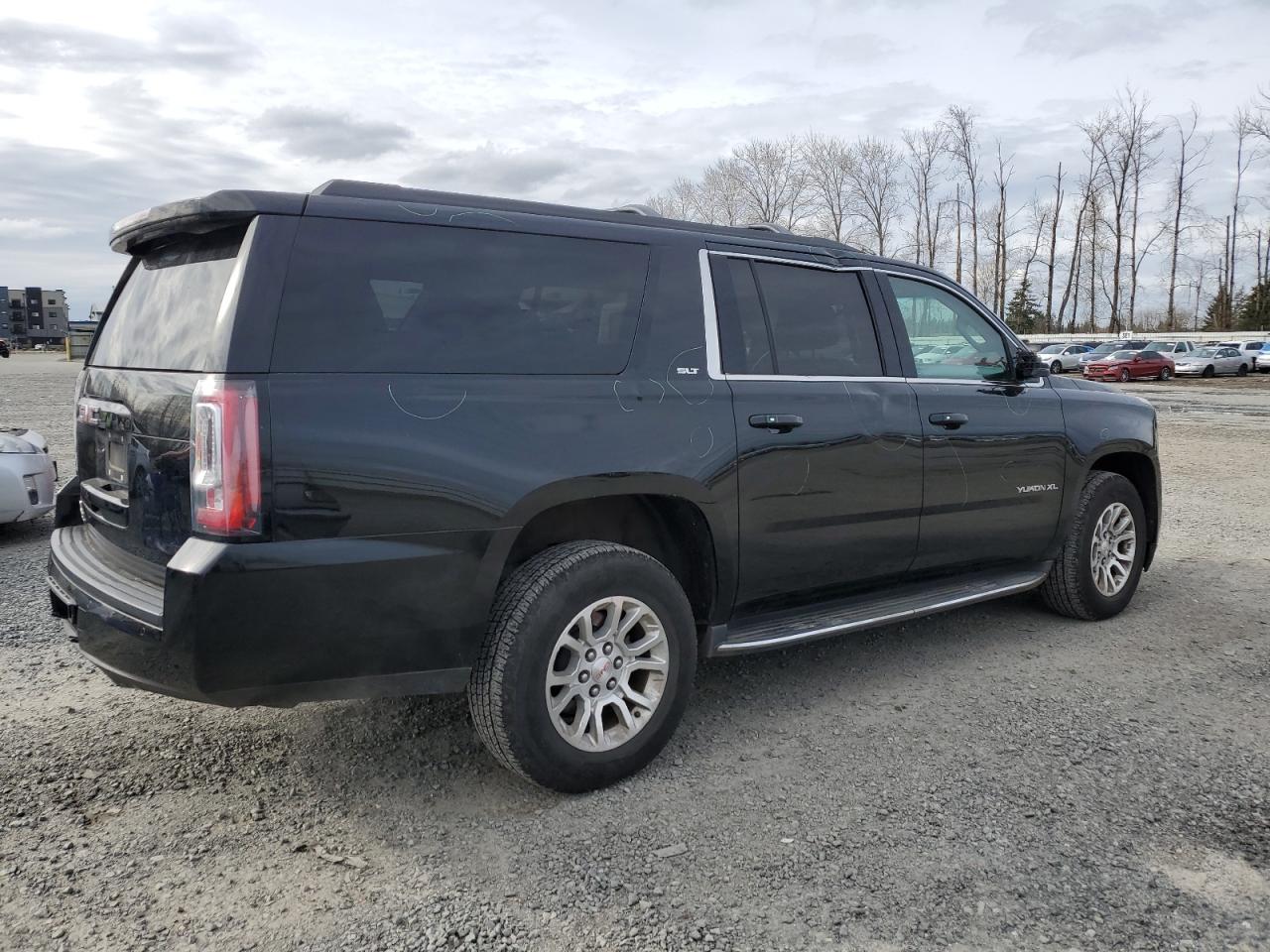 2016 GMC Yukon - Image 3
