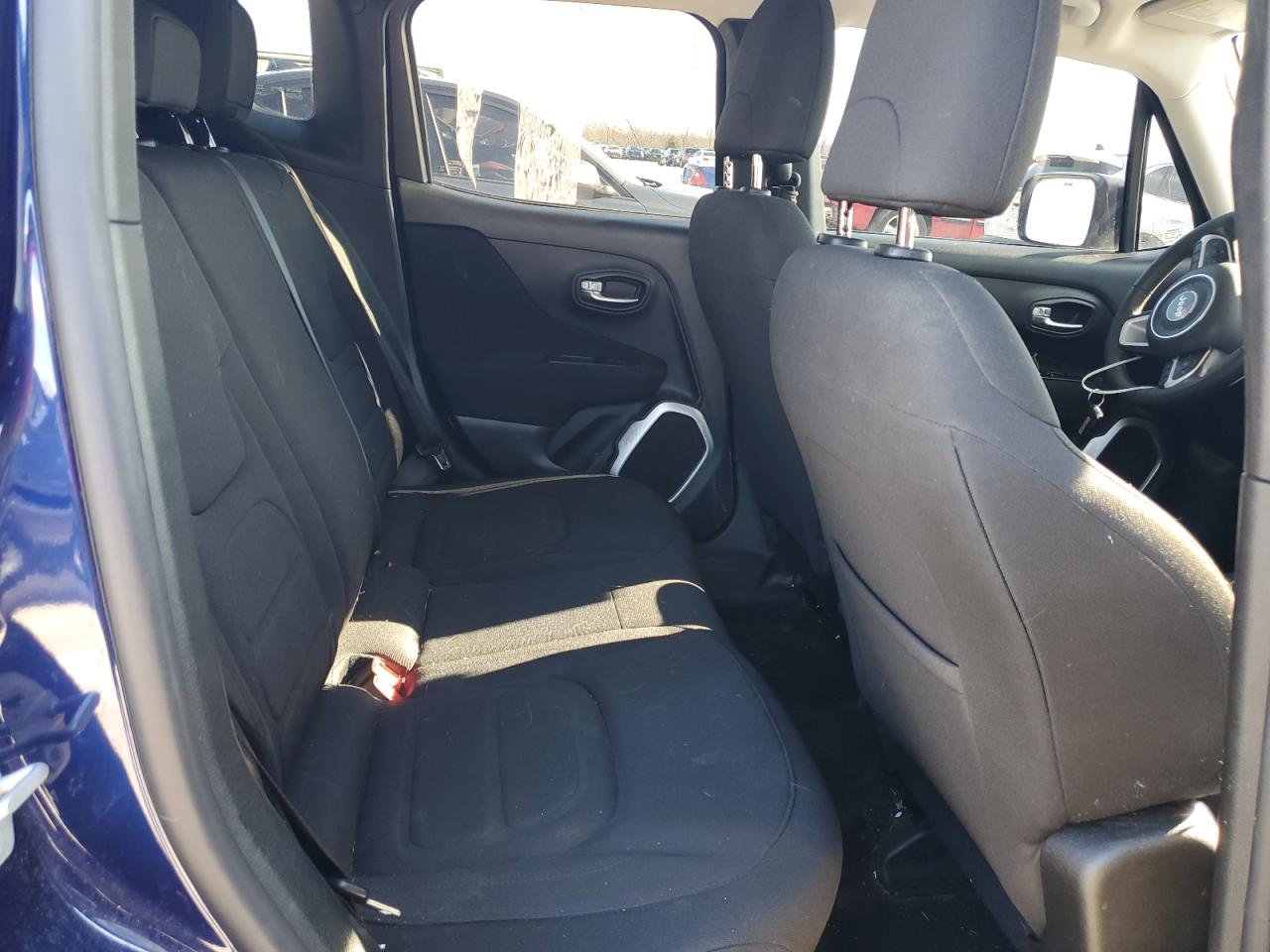 2018 Jeep Renegade - Image 10