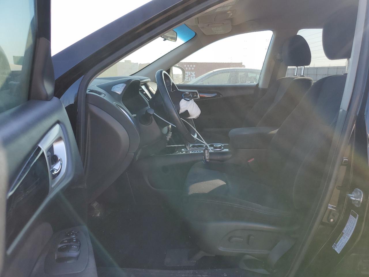 2013 Nissan Pathfinder - Image 7