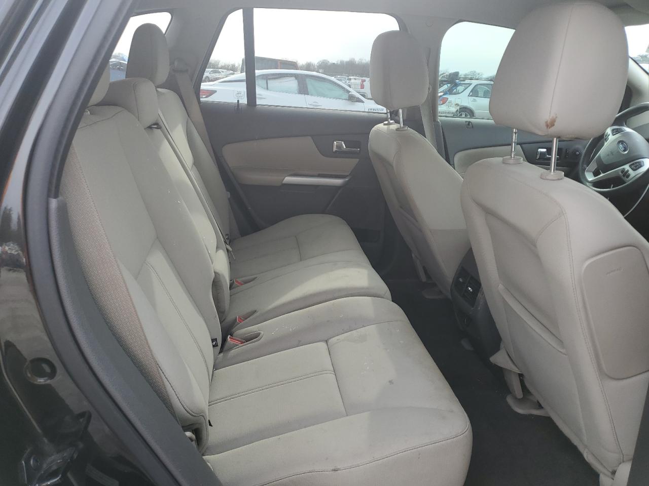 2014 Ford Edge - Image 11