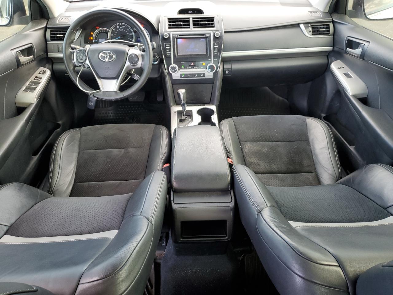 2012 Toyota Camry - Image 8