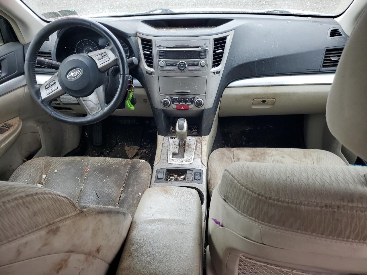 2010 Subaru Outback - Image 8