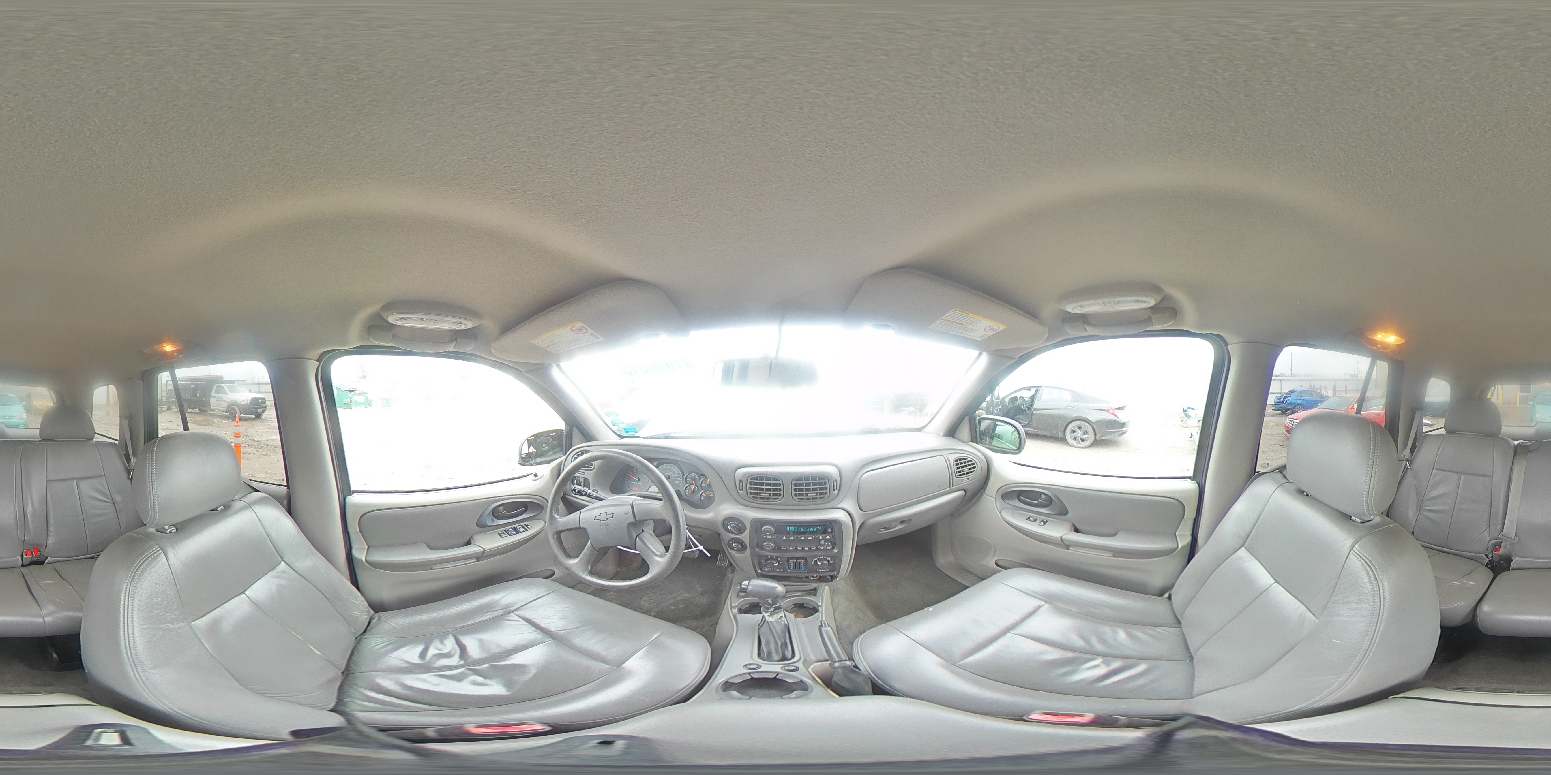 2004 Chevrolet TrailBlazer - Image 12