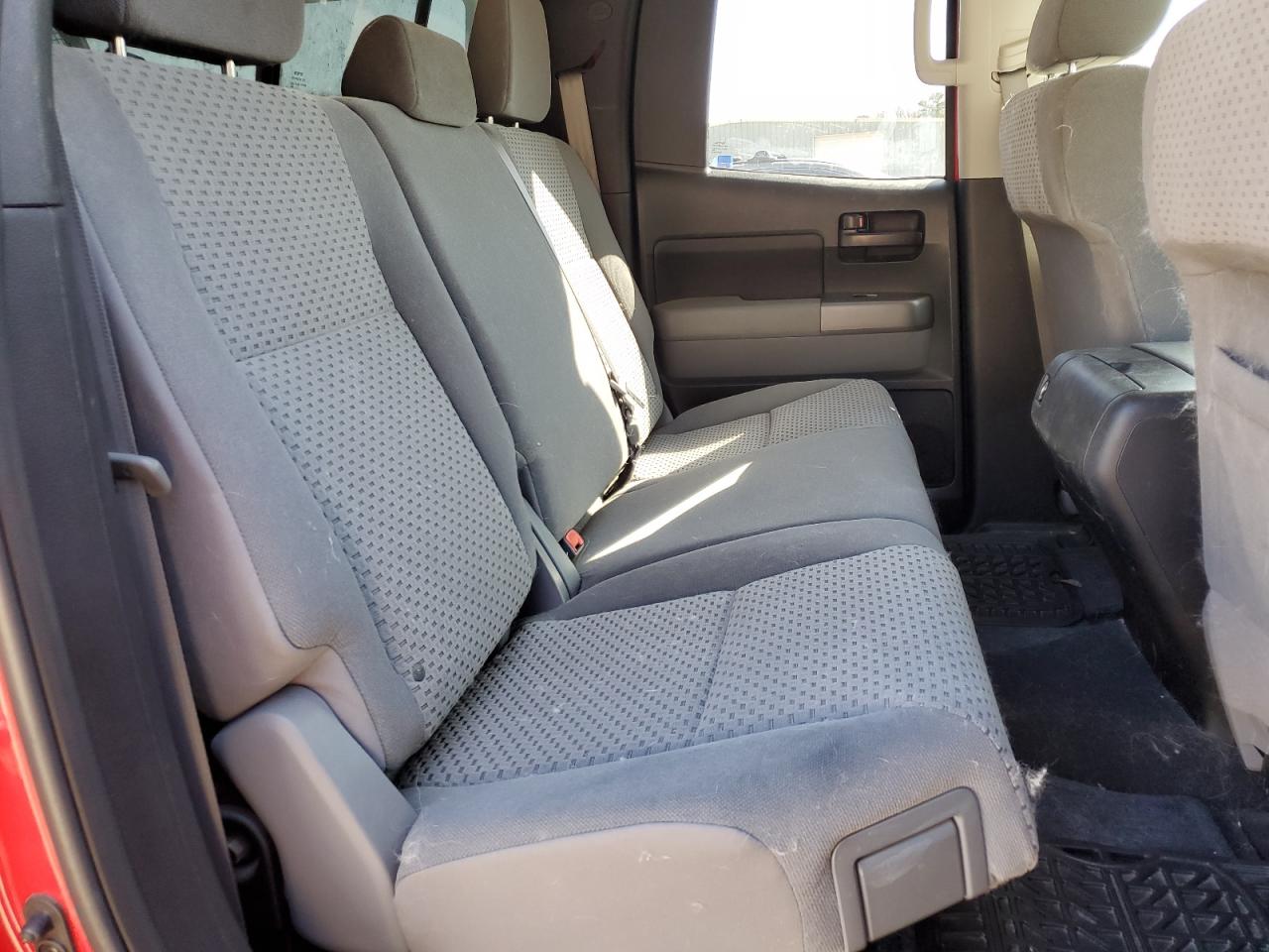 2012 Toyota Tundra - Image 10