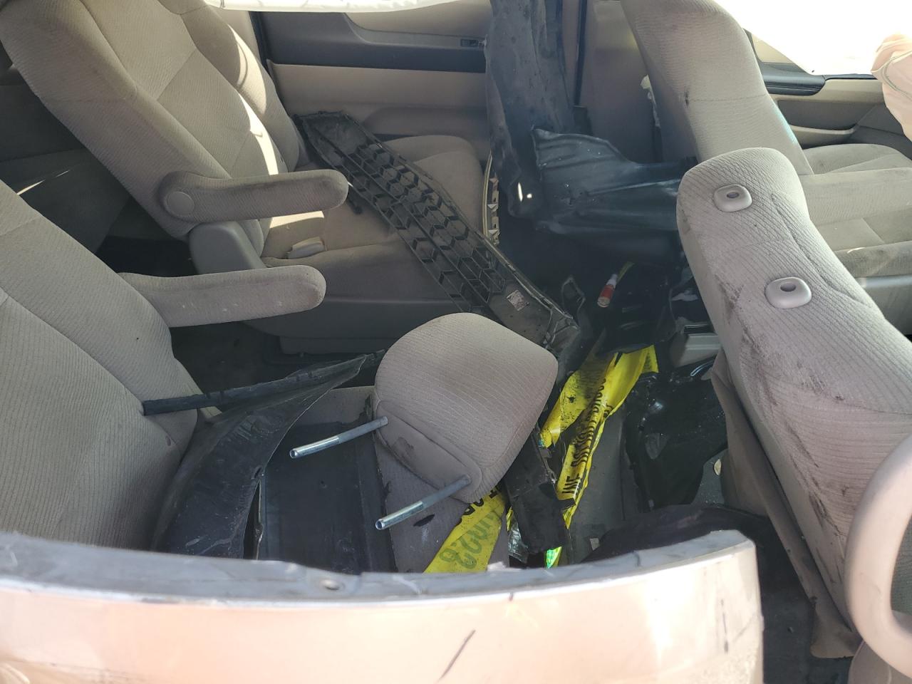 2011 Honda Odyssey - Image 13