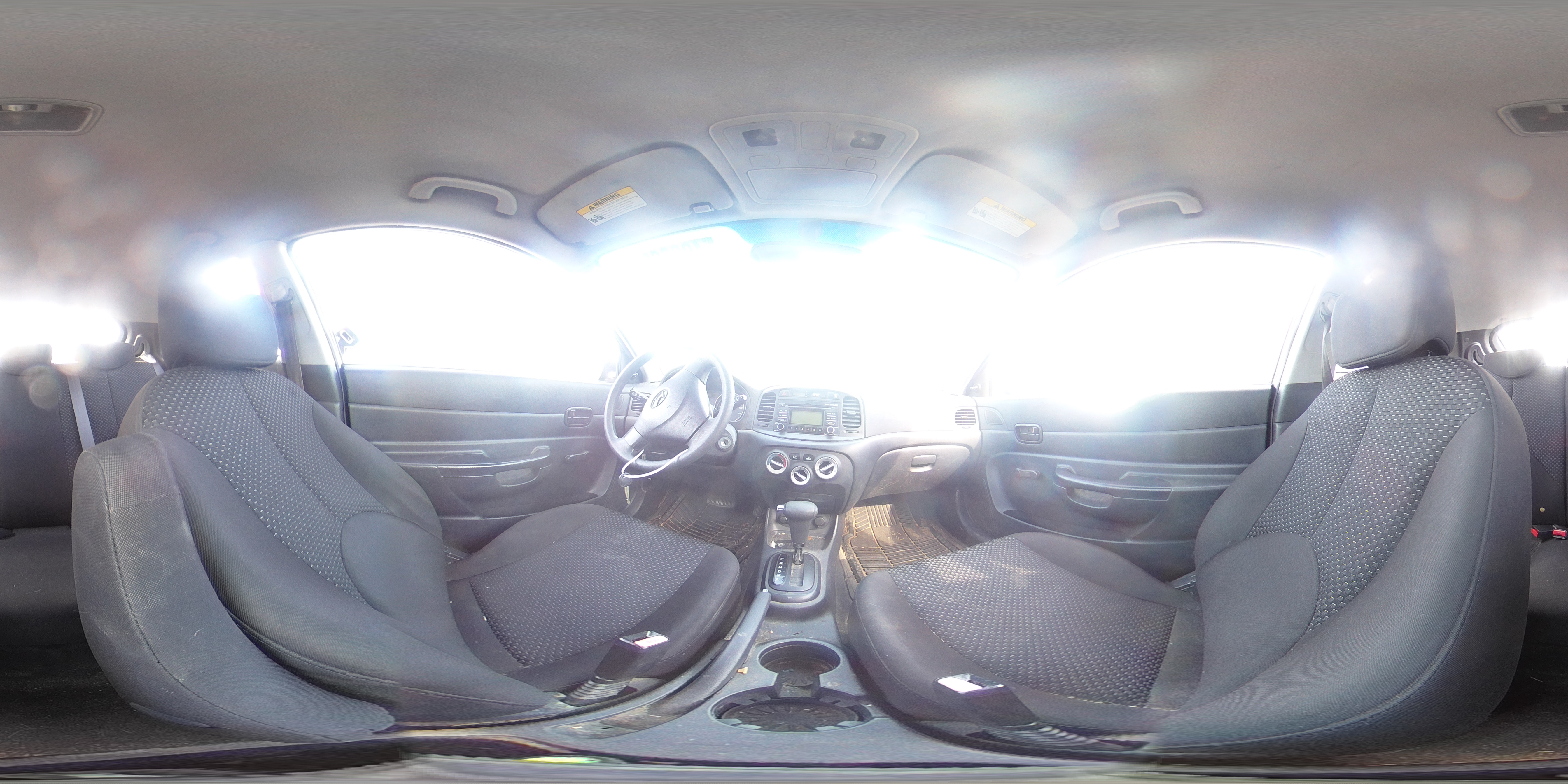 2011 Hyundai Accent - Image 13