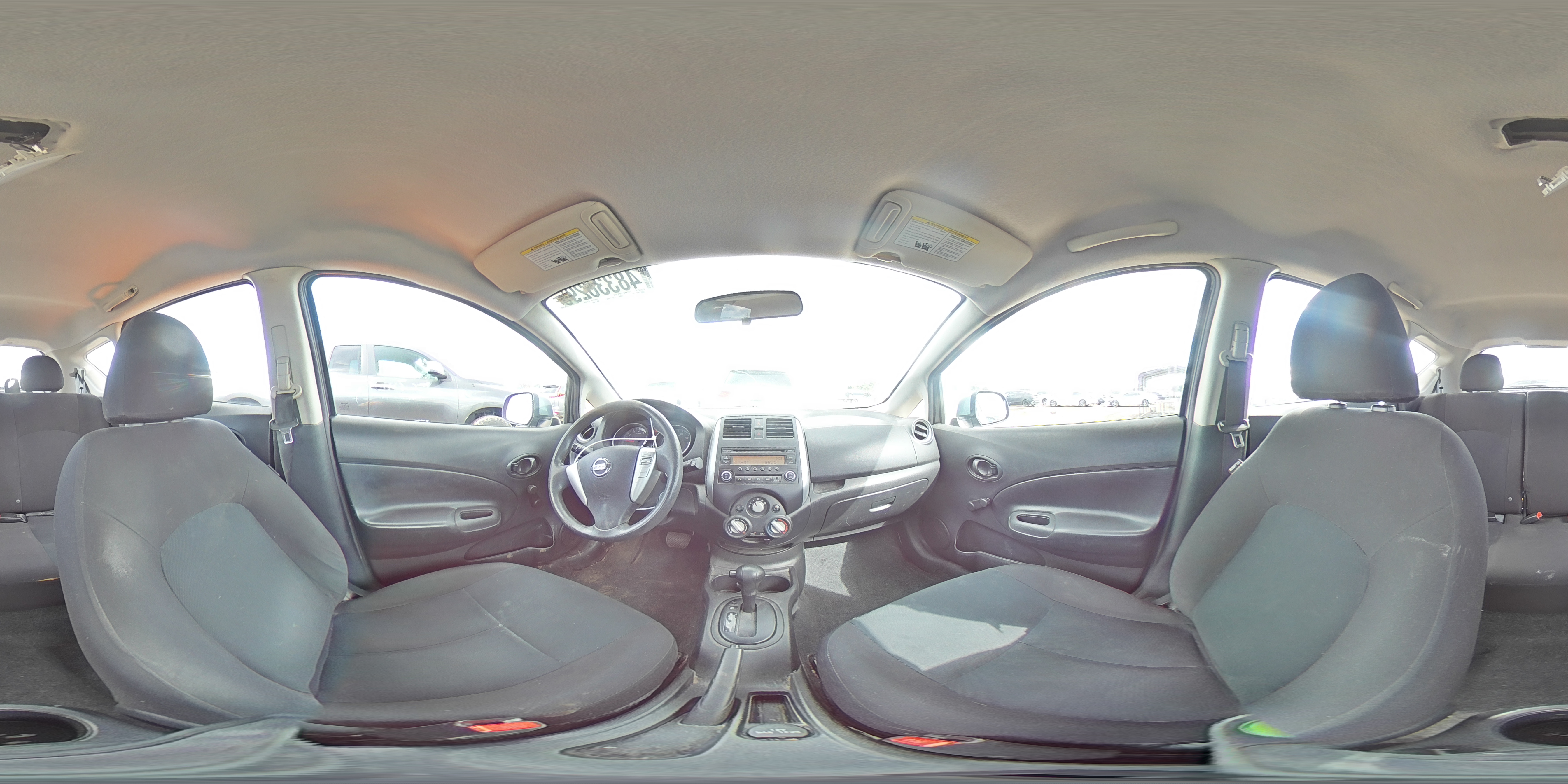 2014 Nissan Versa - Image 12