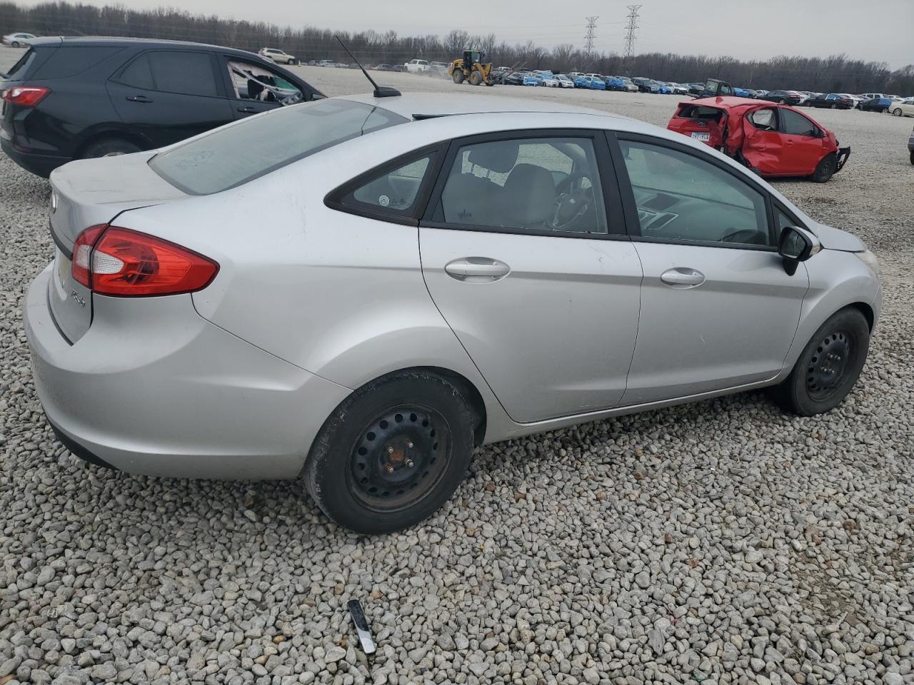 2013 Ford Fiesta - Image 3
