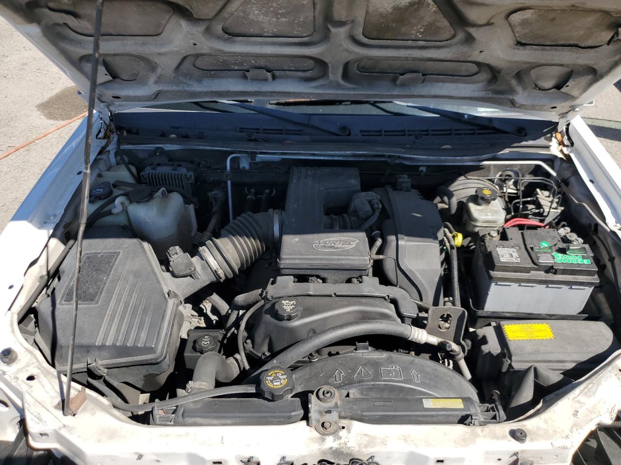 2004 GMC Canyon - Image 11