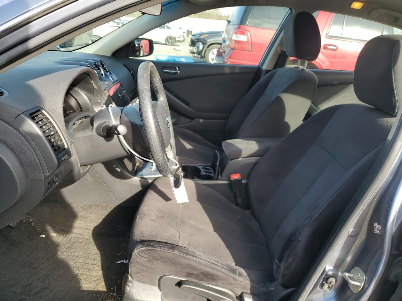 2010 Nissan Altima - Image 7