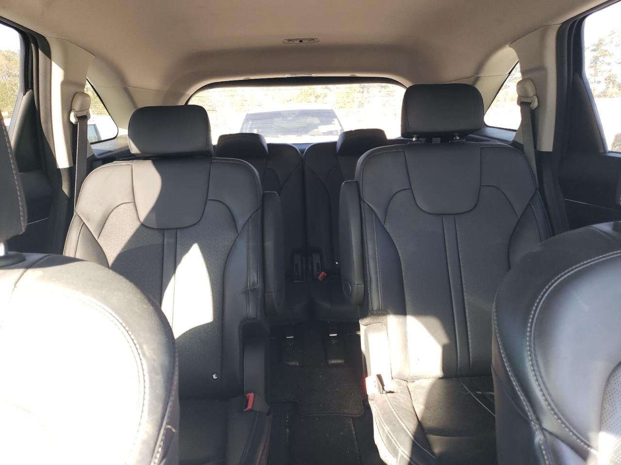 2021 Kia Sorento - Image 10