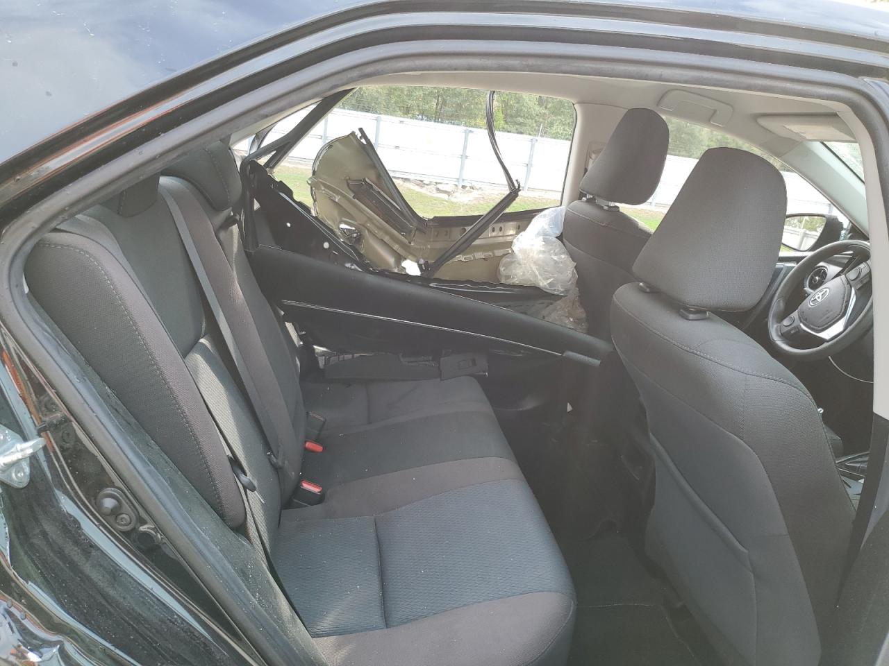 2018 Toyota Corolla - Image 10
