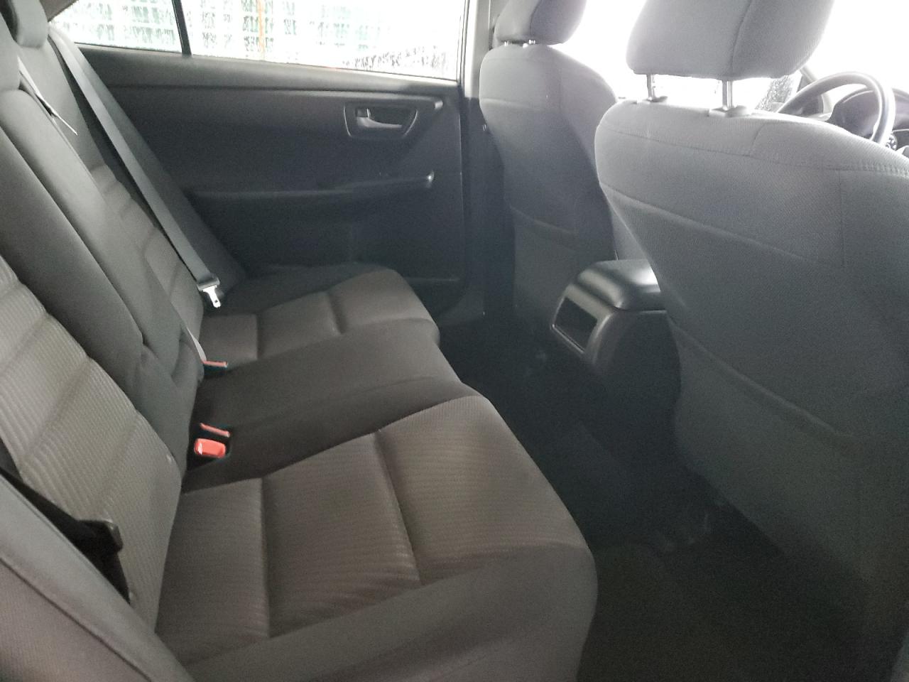 2016 Toyota Camry - Image 11