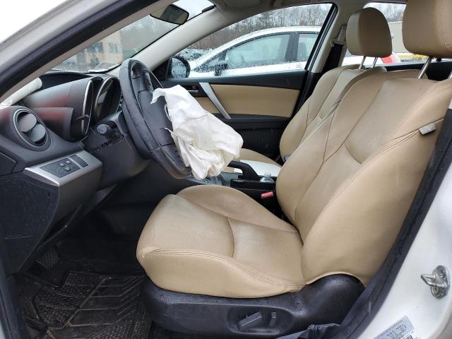 Sedans MAZDA 3 2012 White