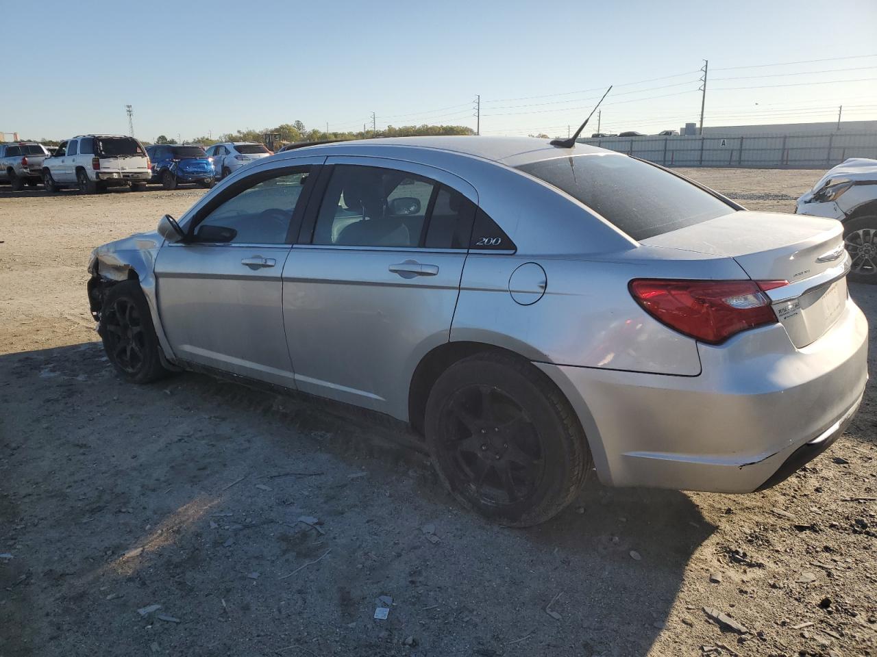 2011 Chrysler 200 - Image 2