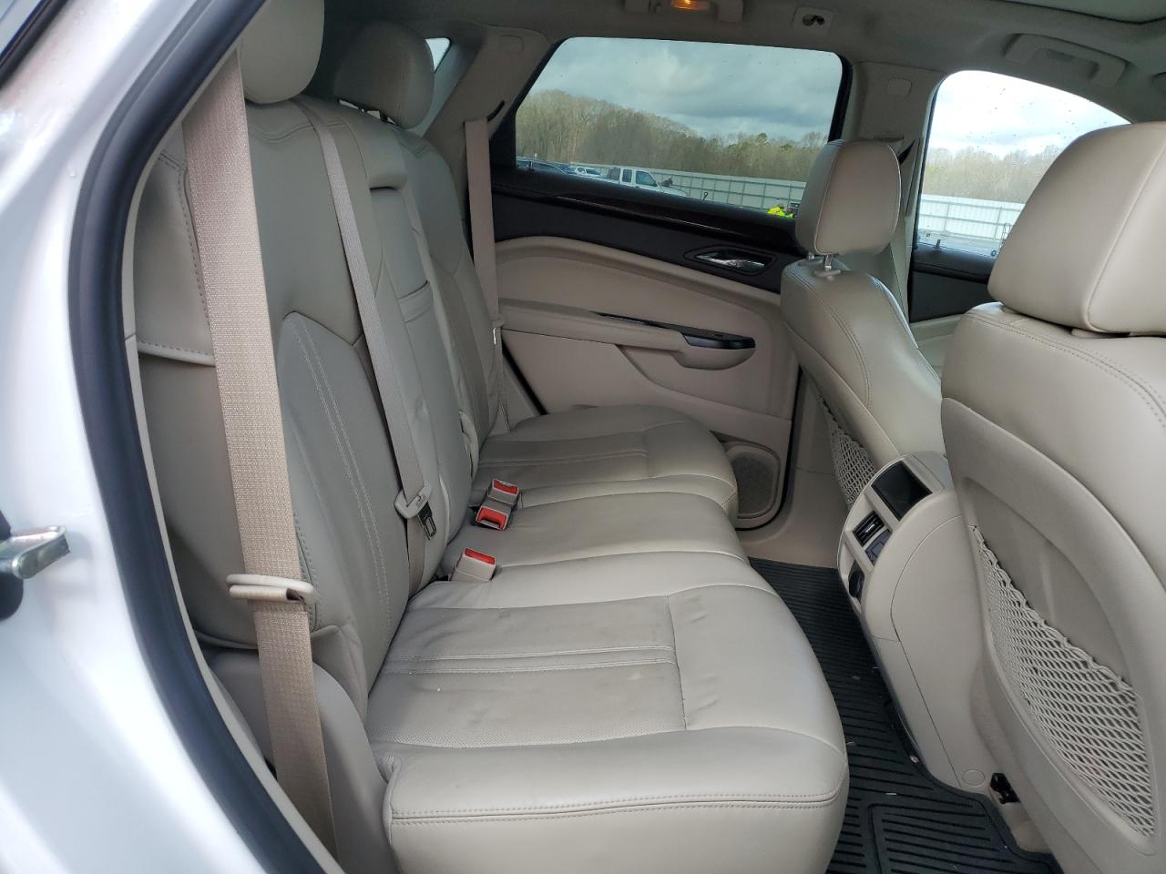 2015 Cadillac SRX - Image 11