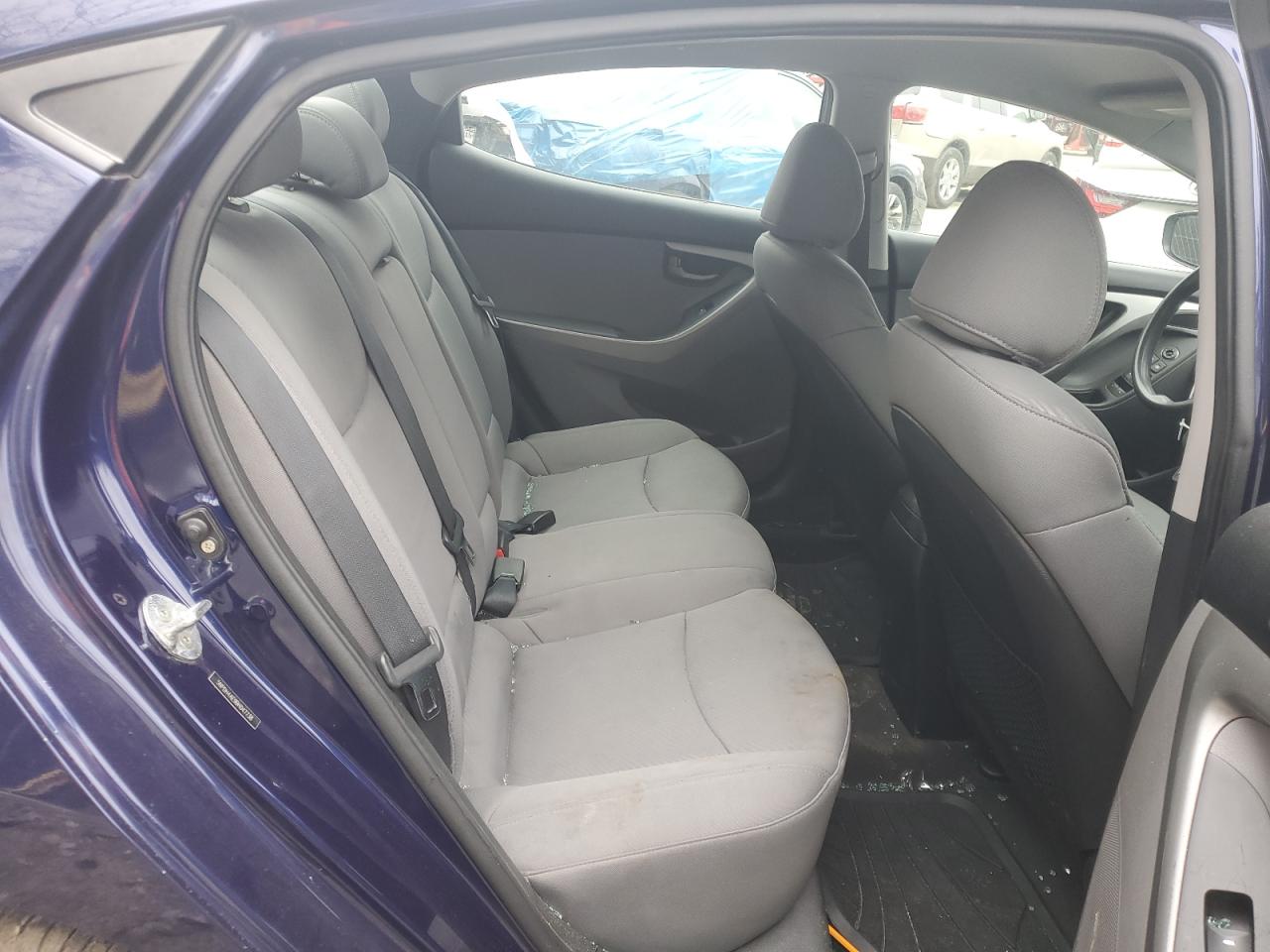 2011 Hyundai Elantra - Image 10