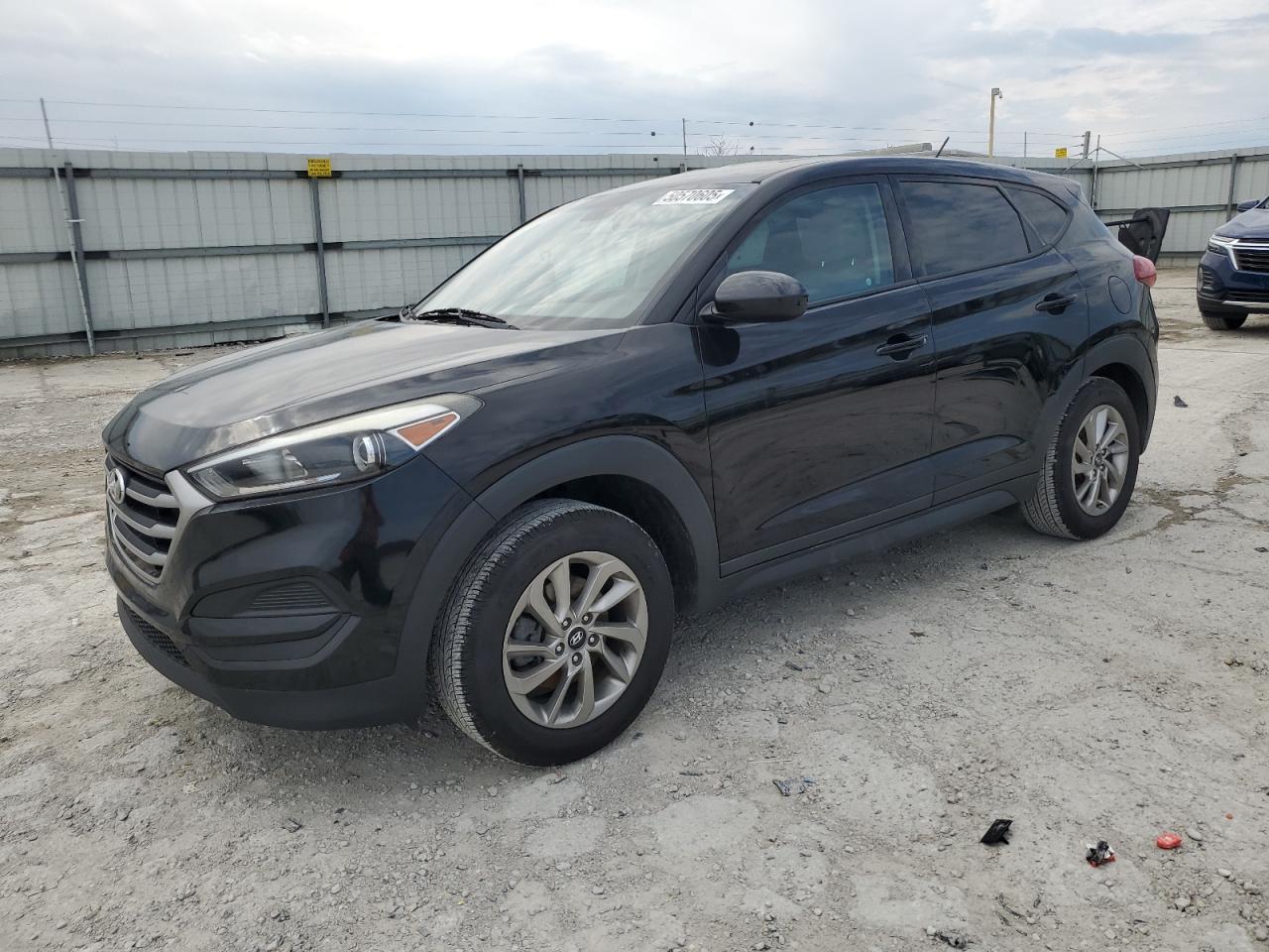 2017 Hyundai Tucson Se zu verkaufen in Walton, KY - Side