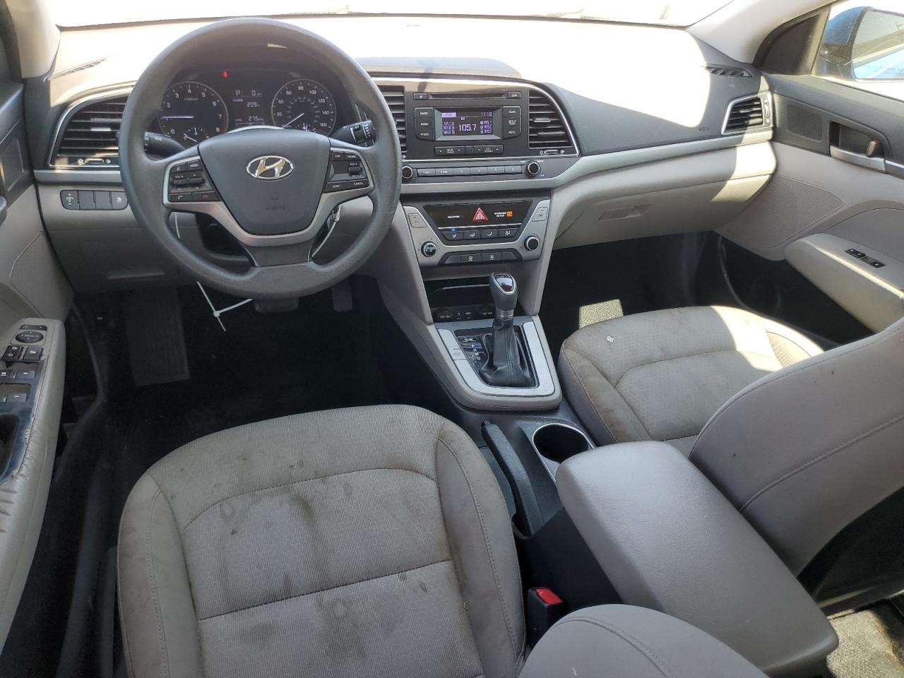 2017 Hyundai Elantra - Image 8