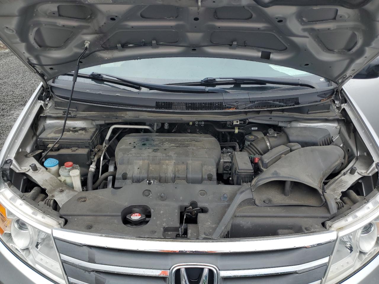2012 Honda Odyssey - Image 13