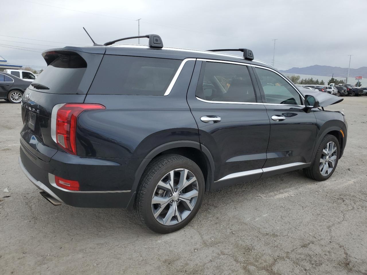 2020 Hyundai Palisade - Image 3