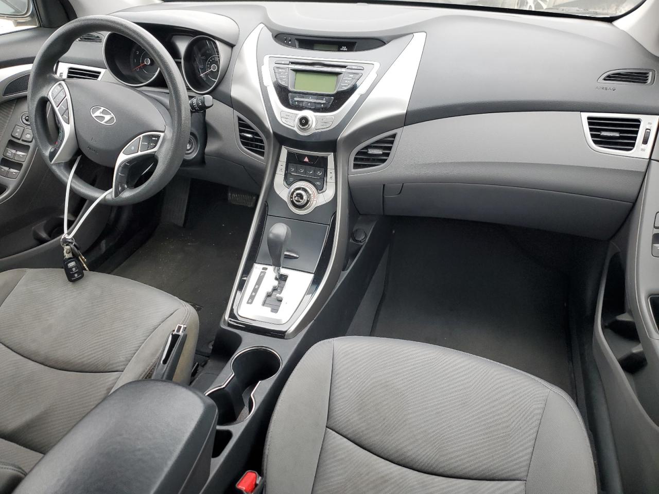 2012 Hyundai Elantra - Image 8