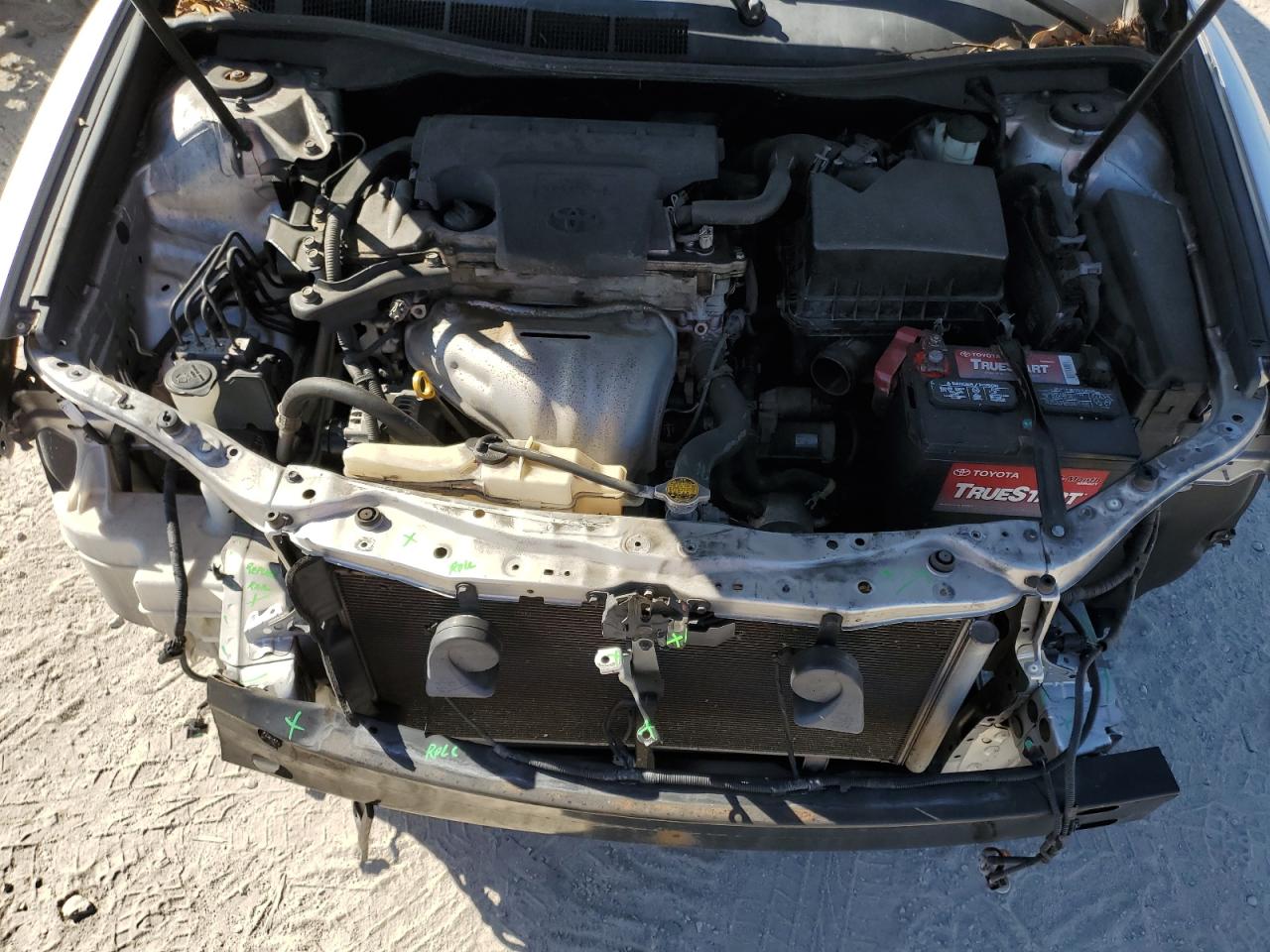 2012 Toyota Camry - Image 11