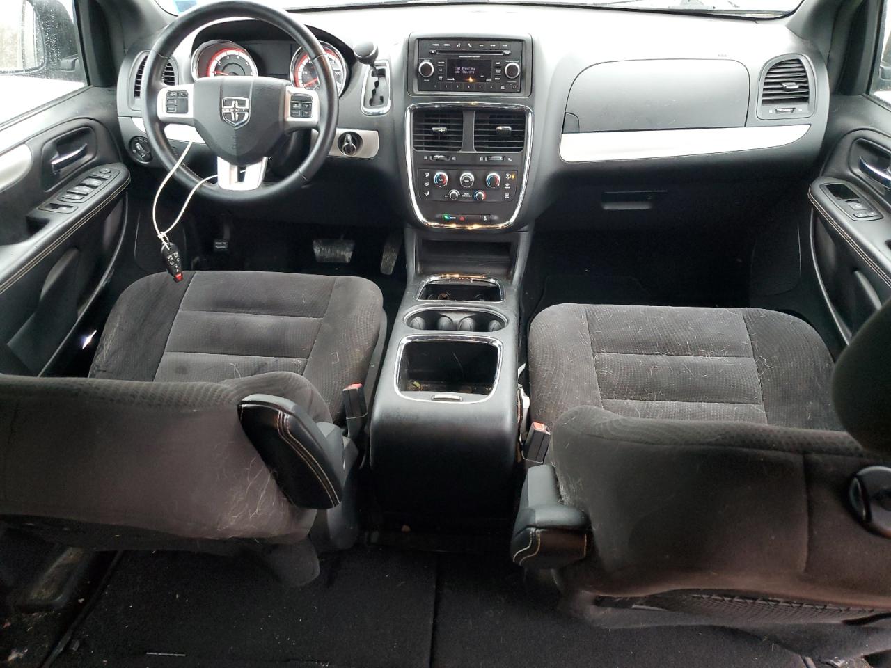 2014 Dodge Caravan - Image 8