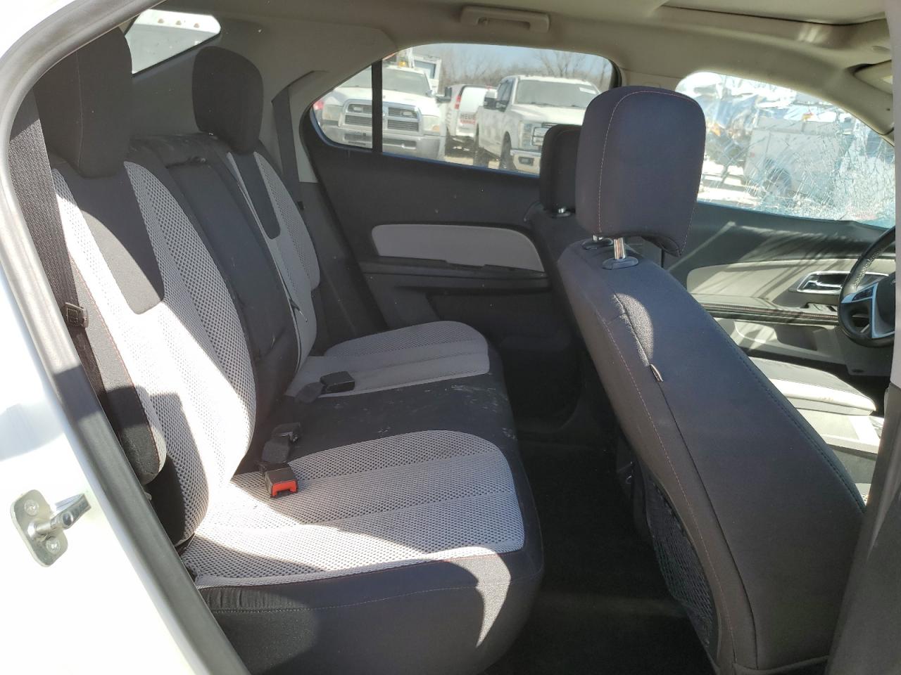 2015 Chevrolet Equinox - Image 11